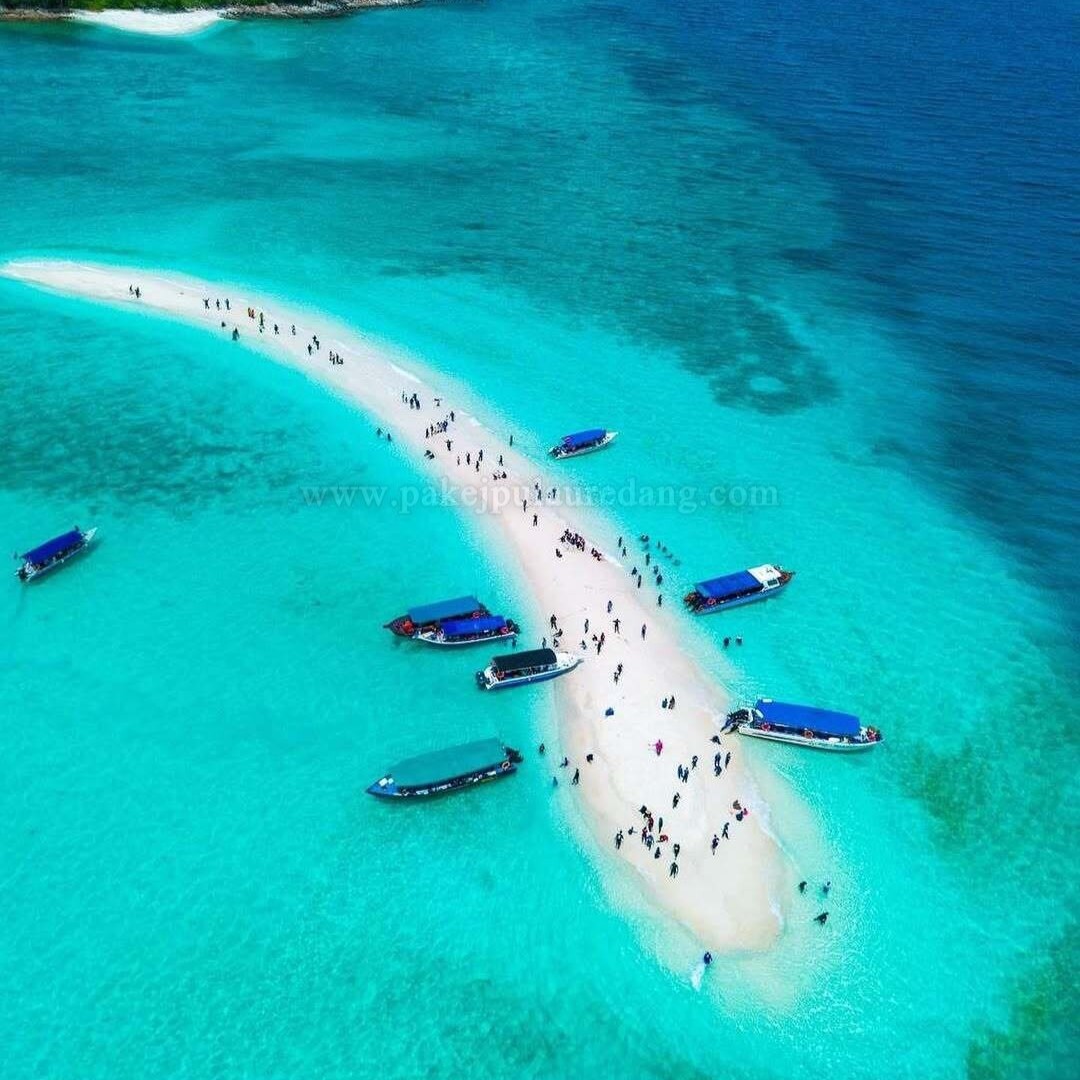 The litte Maldives is a place where you can truly escape and reconnect with nature .OPEN BOOKING DAYTRIP PULAU REDANG 2024Untuk private boat bolehhbookin Pulau Redang Package | Pakej Pulau Redang